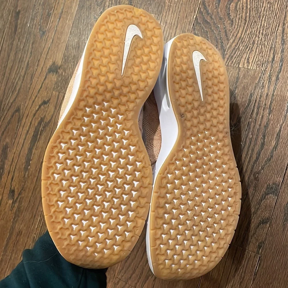 Nike Sneakers - Picture 5 of 6